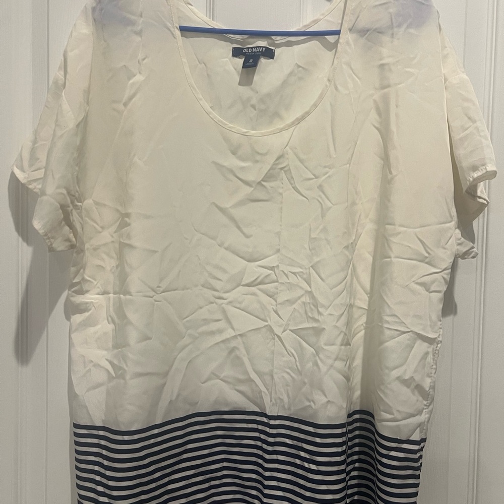 Old Navy Women's Cream and Navy Striped Top